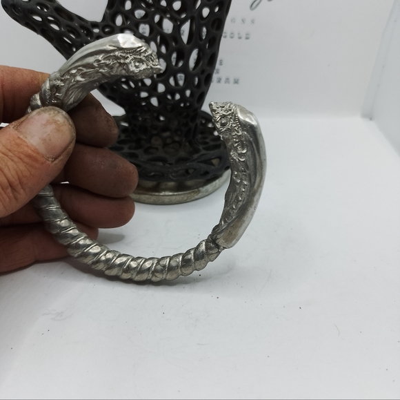 Custom Handmade Alien Bracelet - Picture 4 of 8